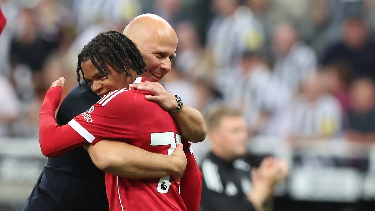 Jovem de 16 anos faz história: criança prodígio ofusca Florian Wirtz no Liverpool