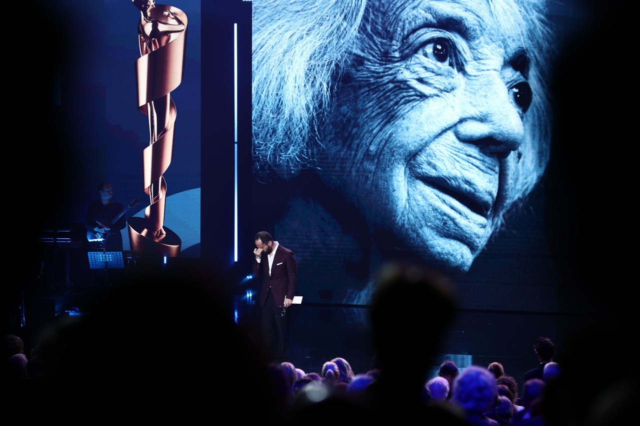 Margot Friedländer | "For you: Be human!"