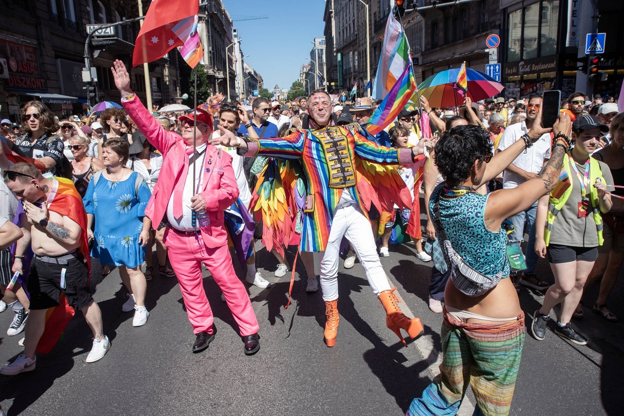 Hungary | Budapest Pride: 200,000 people defy Viktor Orbán