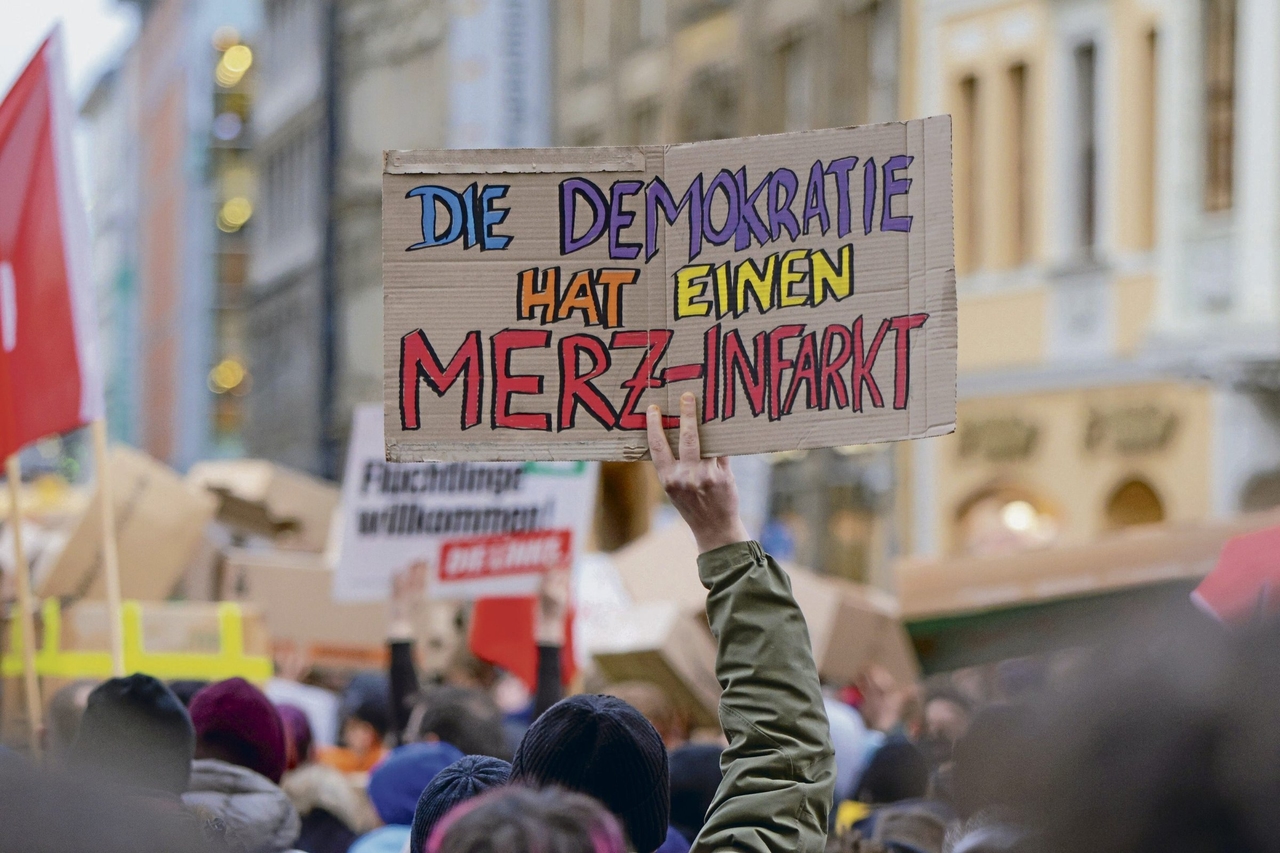 Bundestag | Sivil toplum kendini örgütlüyor