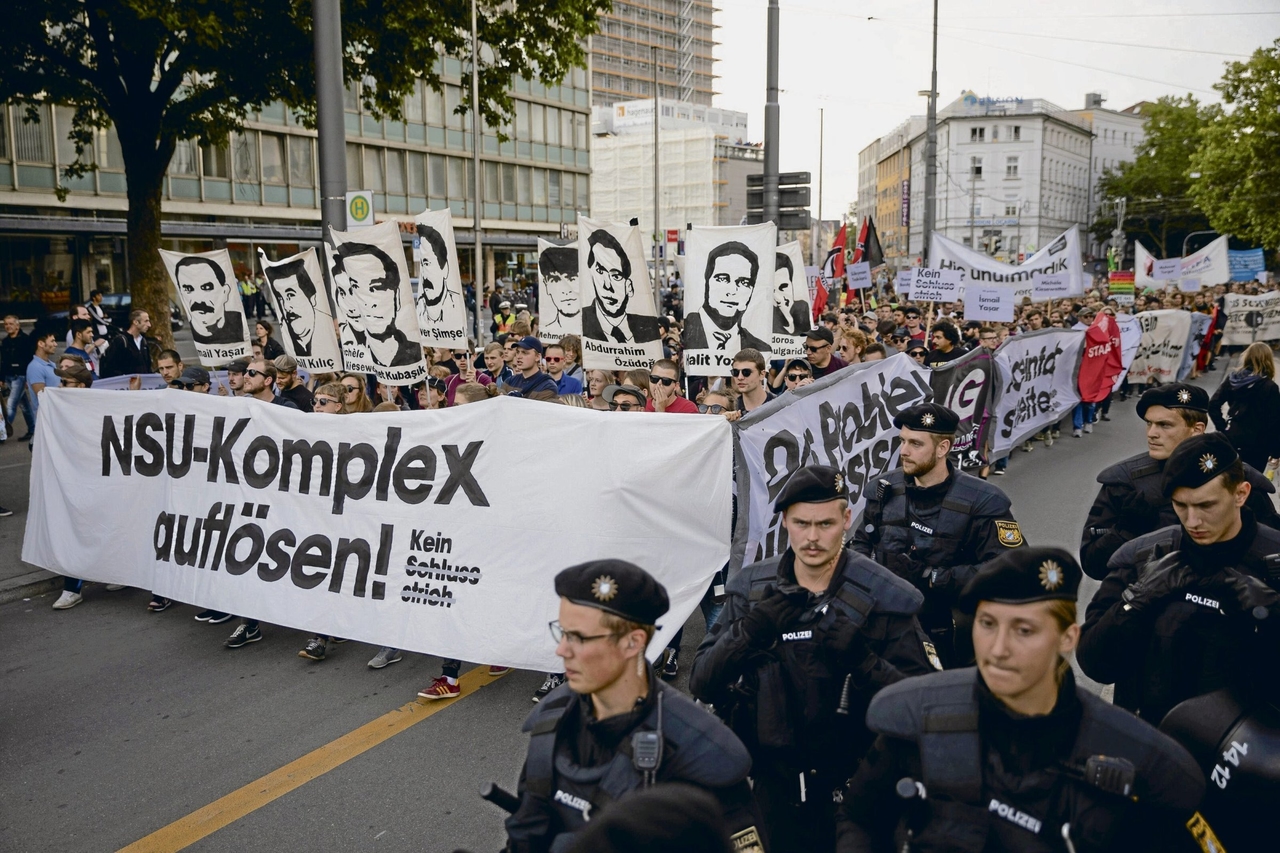 Terrorismo de direita | Saída para o terrorista da NSU Zschäpe