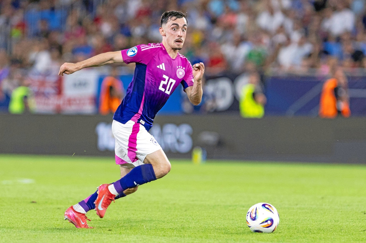 Futebol | Paul Nebel: Pronto para a seleção nacional