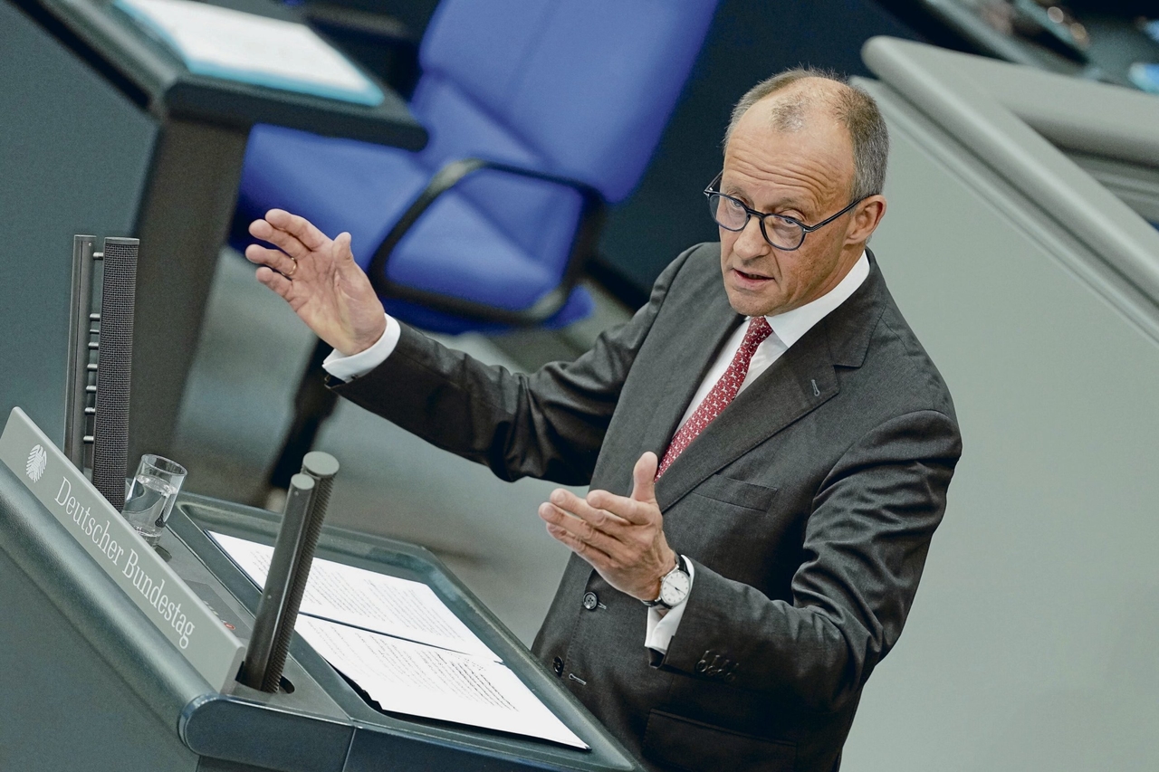 Debate geral no Bundestag | Merz ameaça novas reformas