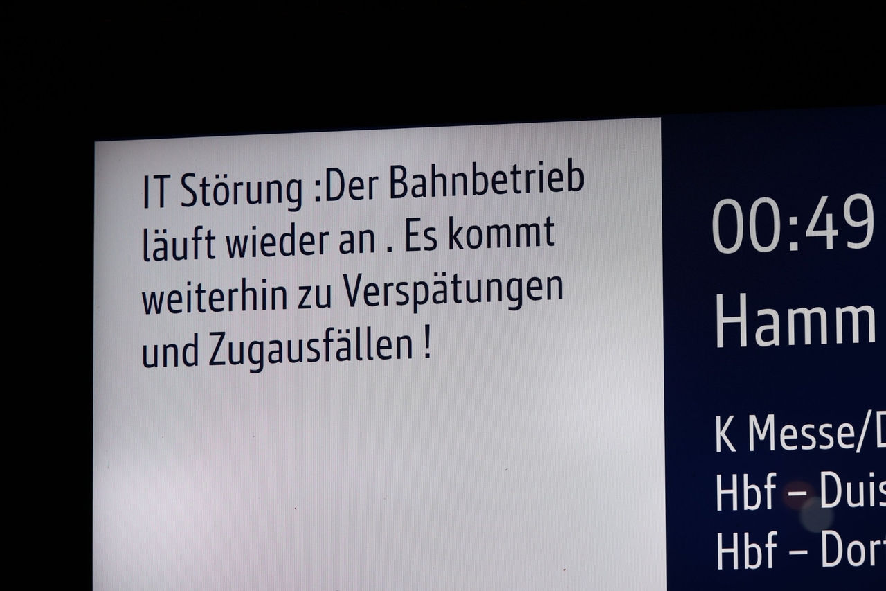 Bahn | Zugverkehr nach bundesweiter Störung wieder angelaufen