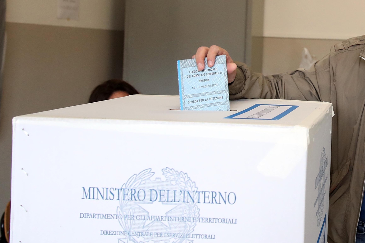 Puglia, Schlein chega a um acordo: Decaro concorda, enquanto Vendola e Avs continuam na disputa.