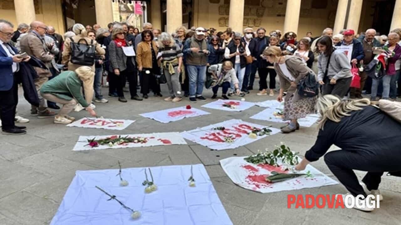 "Gazze'de yeteri kadar bomba var": Padua'nın merkezinde 500 kişi barış istedi