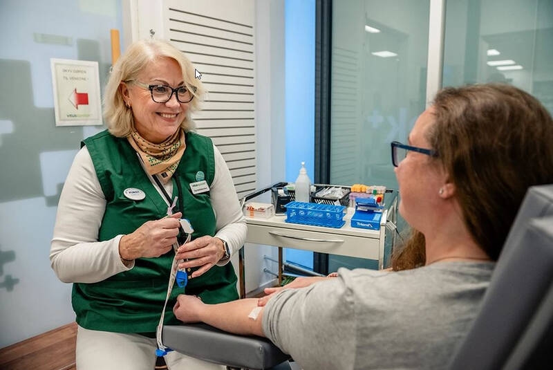 Pilotprojekt in Norwegen: Blutabnahme in der Apotheke kommt gut an