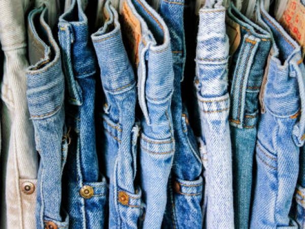 Como arrasar com jeans trespassado? O post viral do TikTok de julho