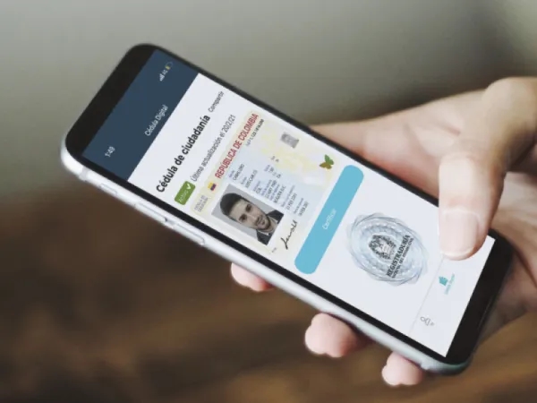 Qualquer celular pode ser usado para ativar um cartão de identidade digital na Colômbia?