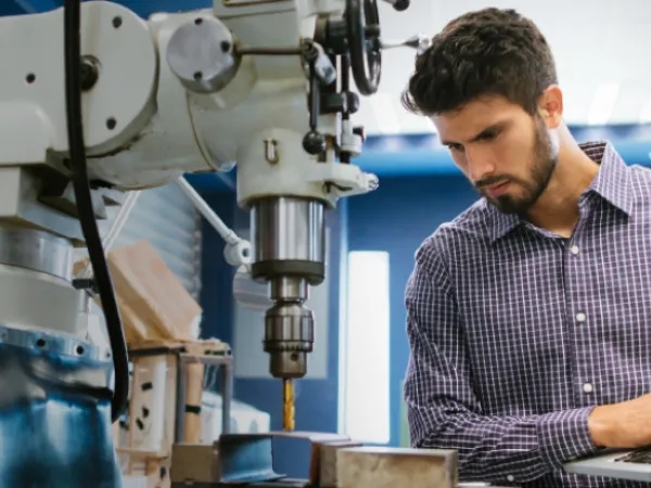 Caída en el precio del dólar abre posibilidades a pymes