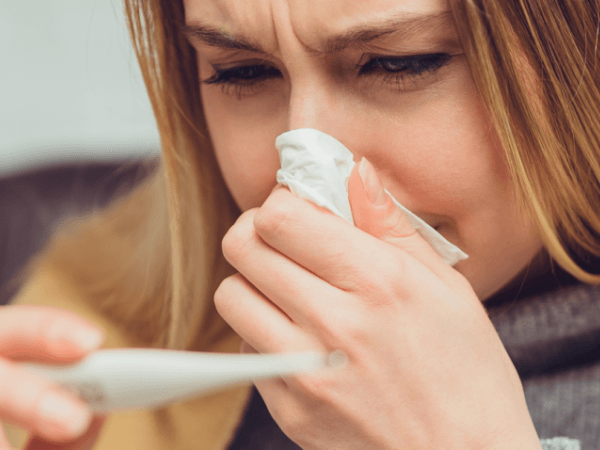 À cause de l'humidité ? De la rosée ? Voici la vérité sur les causes de la grippe.