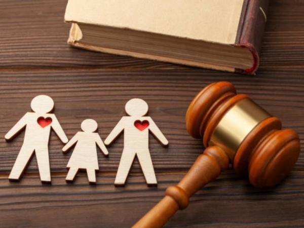 Diversité familiale : avancées juridiques et tensions en suspens