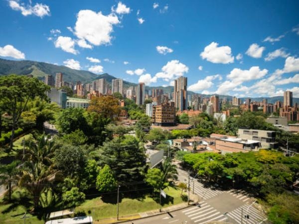 Este es el pueblo cerca de Medellín en el que podrías vivir más feliz solo o en familia