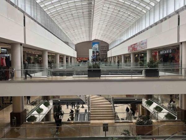 Które centrum handlowe w Kolumbii jest według AI największe i najpiękniejsze?