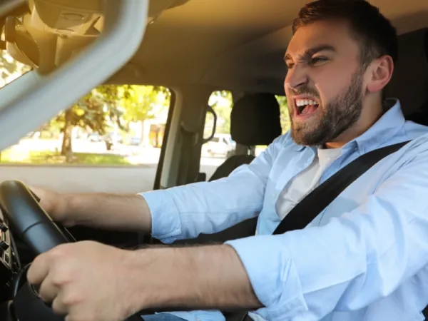 This is what it means to get angry when you are passed on the road, according to psychology