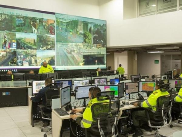 The amount of the fine for exhibitionism and public sexual acts in Colombia