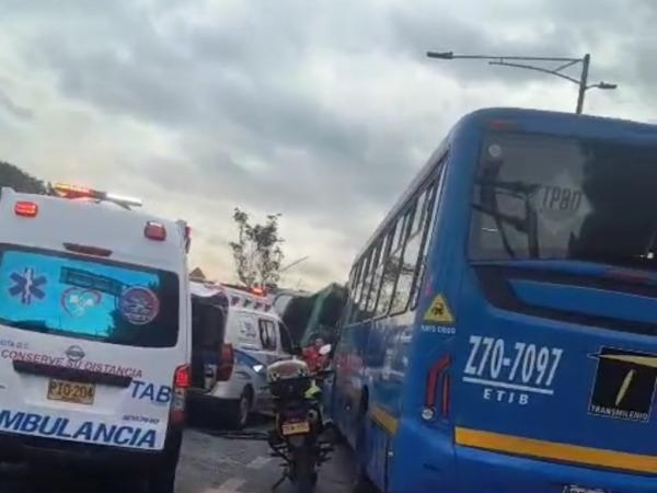 Estas são as ruas paralisadas pelo acidente na Av. Boyacá e Primero de Mayo