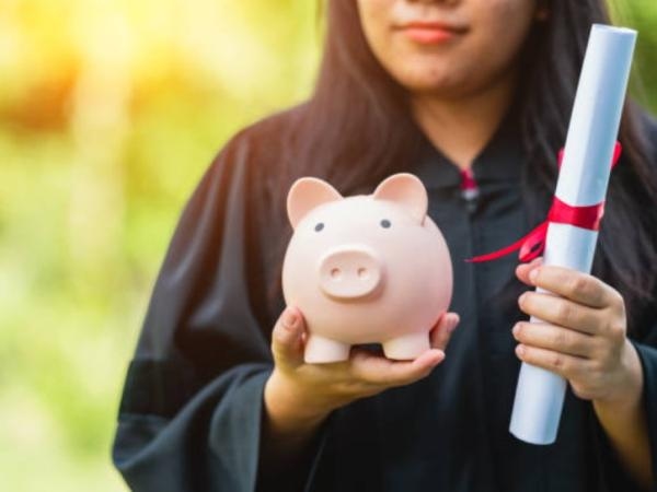 BIU and Icetex offer 38 scholarships for online master's programs with a US degree.
