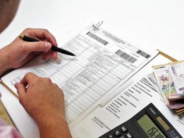 Form 110 ve 210: Kolombiya'da ikamet etmeyenler hangi formu kullanmalı?