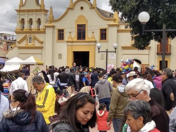 Wo ist es Tradition, sein Auto zu segnen? Nur in dieser Stadt in Cundinamarca.