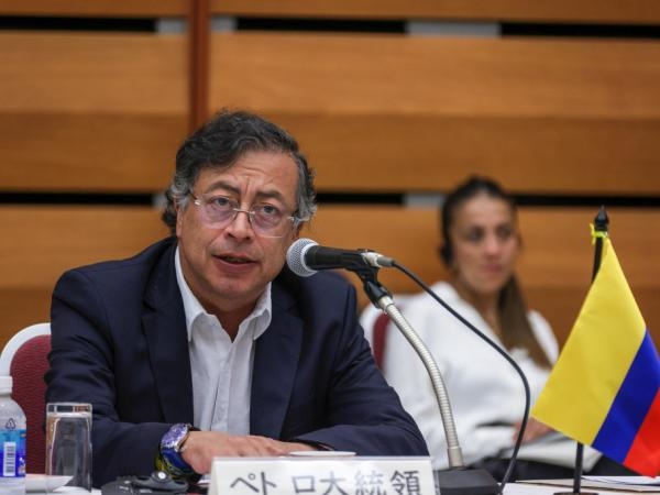 Petro reclama no proporcionalidad en ataques de EE. UU. a lanchas en el Caribe