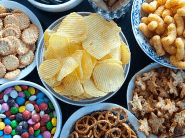Ecco gli alimenti ultra-processati che, secondo uno studio, non influiscono sulla salute.