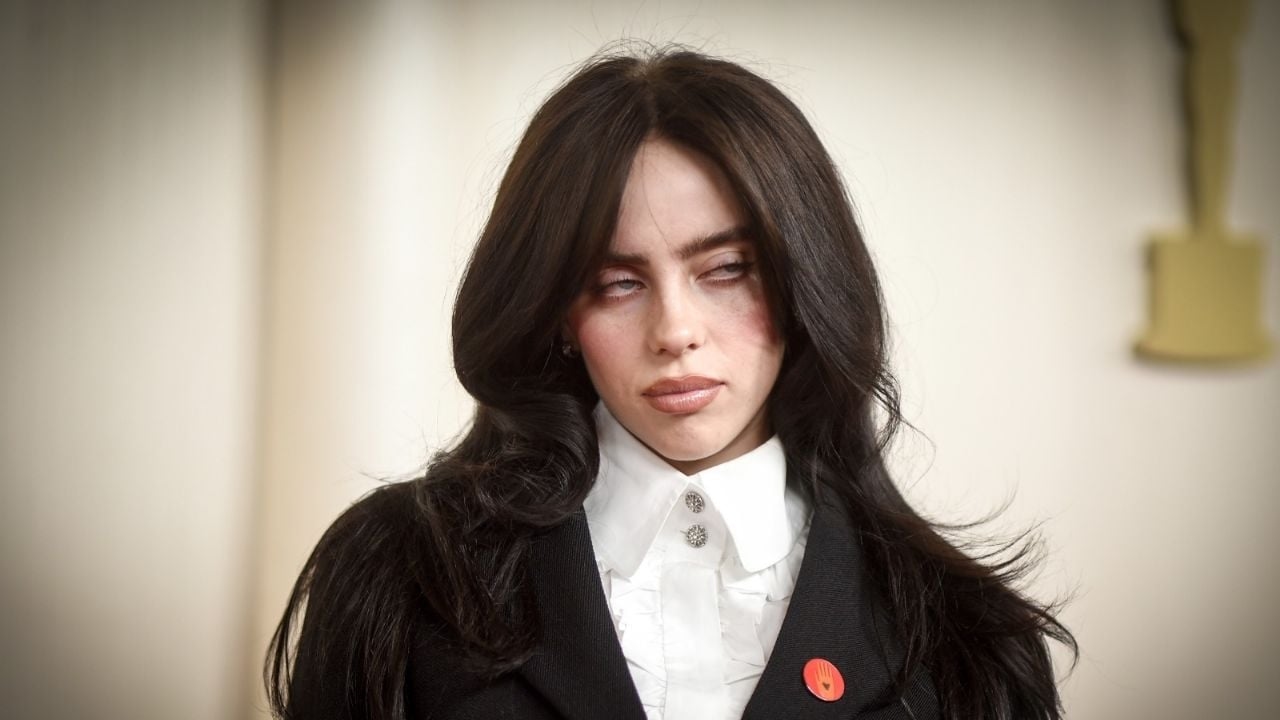 Billie Eilish ayrıca Sheinbaum'u Teksas'taki sel felaketinde Meksika'nın yardımlarından dolayı takdir etti.