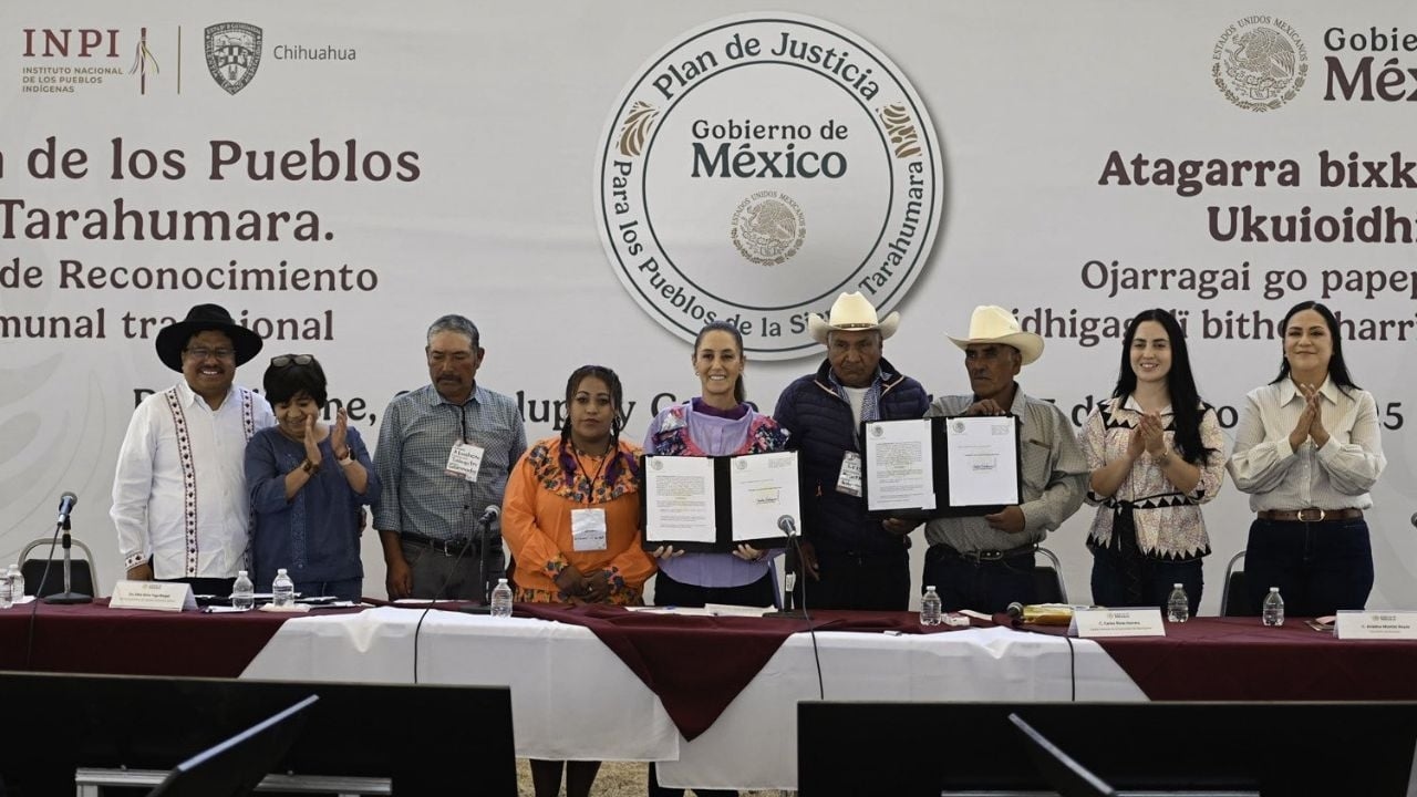 Te midden van geweld en protesten bezoekt Sheinbaum de Sierra Tarahumara en herstelt land