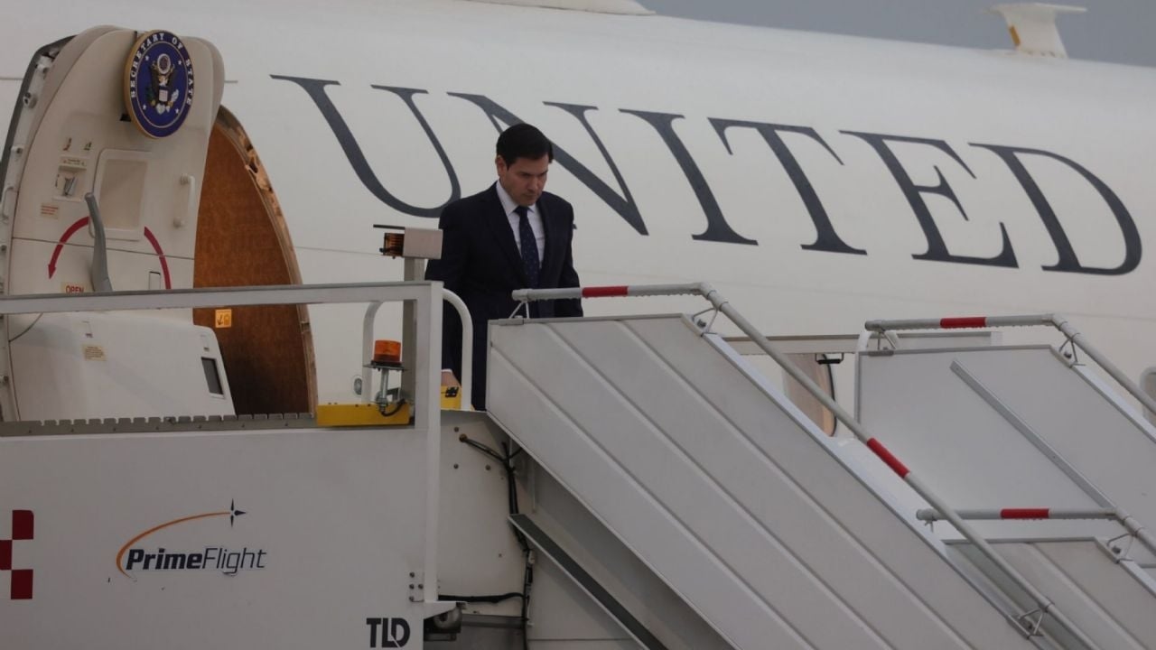 Marco Rubio trifft sich mit Sheinbaum, während Trump in der Karibik seine Muskeln spielen lässt