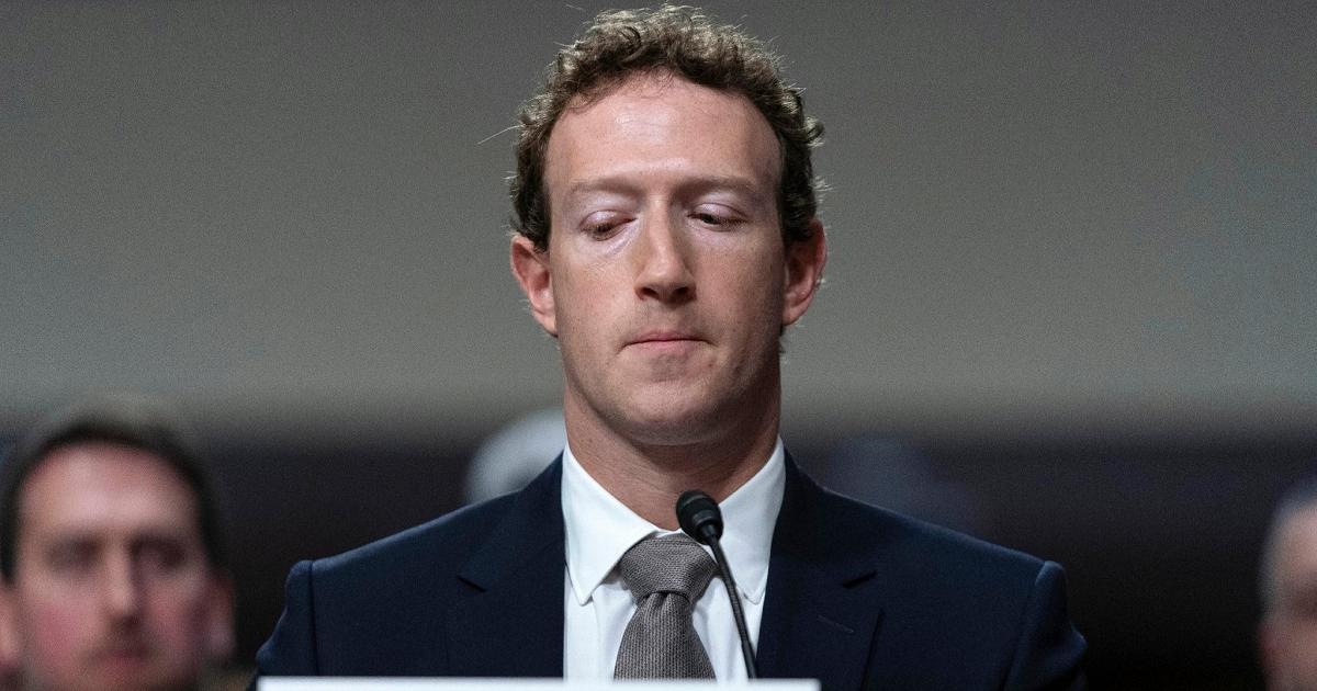 Cambridge Analytica : Zuckerberg conclut un accord et évite un procès à 8 milliards de dollars
