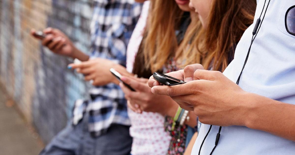 Mal di testa, stress e abuso dispositivi digitali tra le cause scatenanti