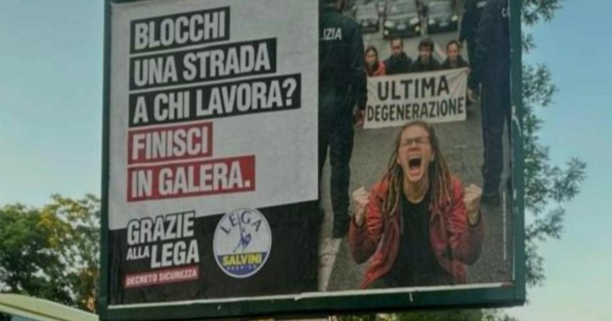 Der Stadtrat entfernt Plakate der Liga zum Sicherheitsdekret. Dies löst einen politischen Konflikt aus.