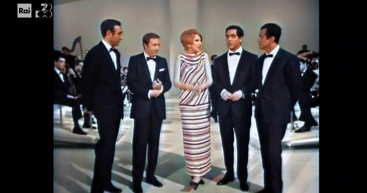 Pippo Baudo, Mike Bongiorno, Corrado ed Enzo Tortora insieme a 'Sabato sera' 1967 ricolorati dall'IA