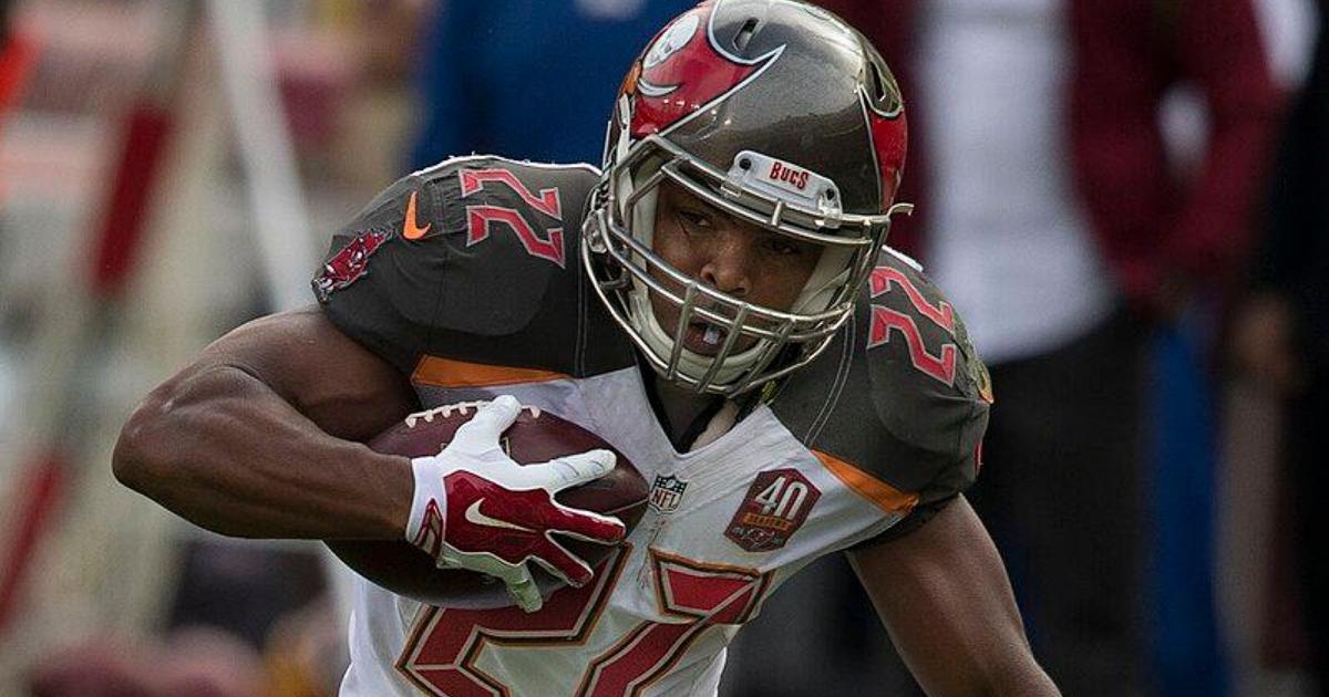 Doug Martin, voormalig NFL-ster voor Tampa Bay en Oakland, sterft na confrontatie met politieagenten