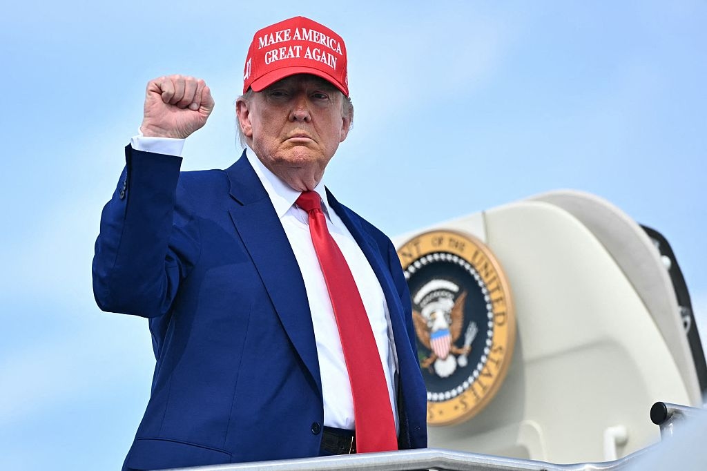 Trump intensifie ses attaques racistes contre les Noirs américains