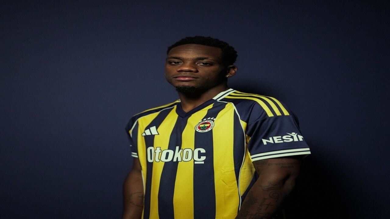 El Fenerbahçe incorpora a Jhon Durán a su plantilla