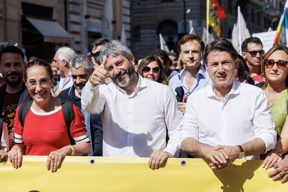 Duplo mandato, as 5 Estrelas ultrapassam definitivamente o limite: é sinal verde para a candidatura de Fico na Campânia