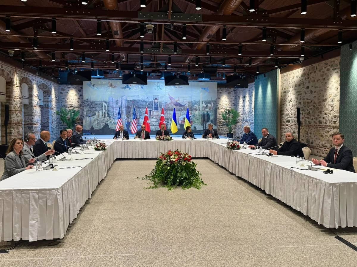 Türkiye'de müzakereler başarısız, Rusya Kiev'in teslim olmasını istiyor: Putin'in "muhtırasında" ateşkes yok ve aşağılayıcı koşullar