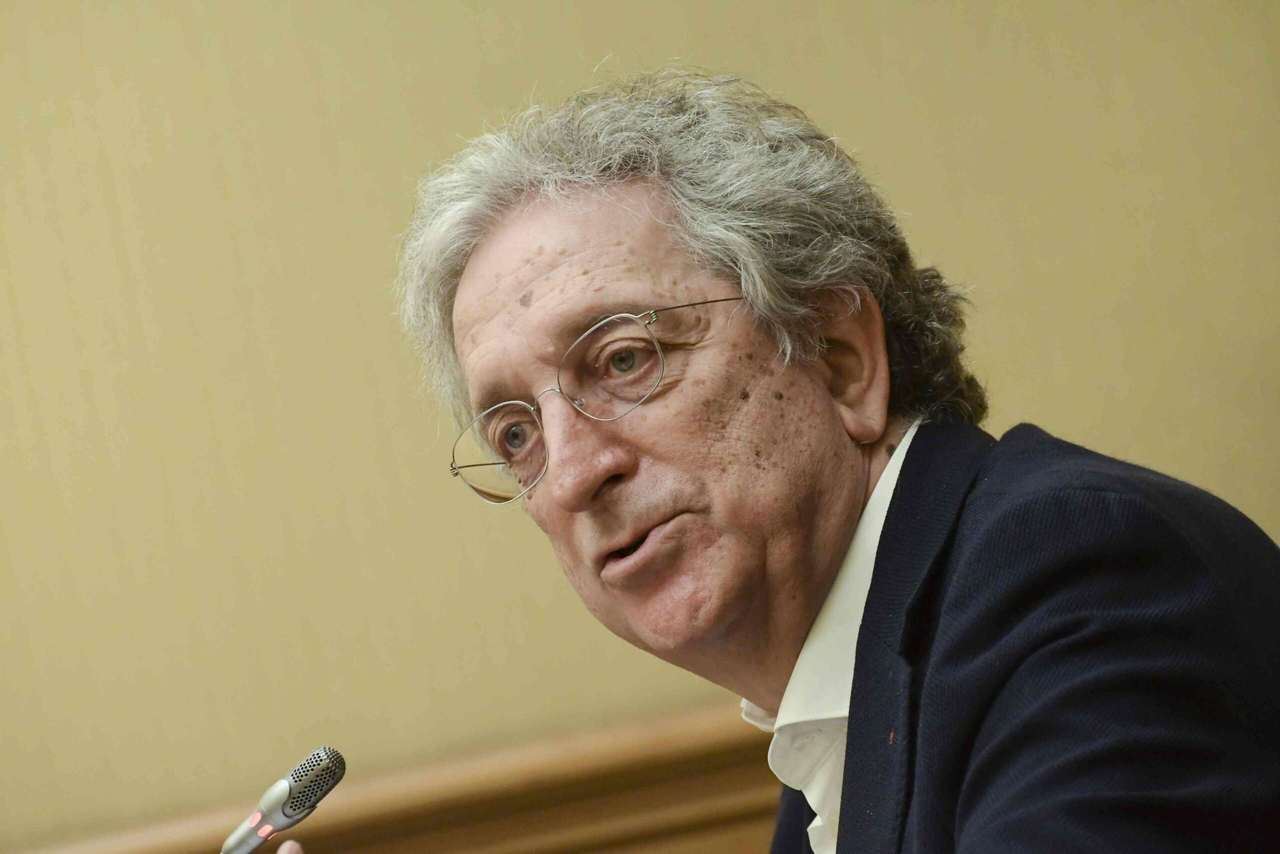 Entrevista a Enrico Morando: "Si Europa no cambia y reacciona, está destinada a desaparecer".