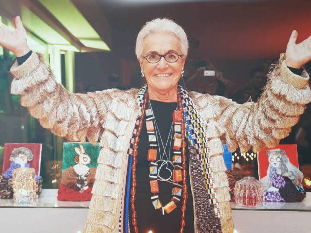 Sumirago - Rosita Missoni betreedt de Famedio. Milan brengt een eerbetoon aan haar creatieve geest - Economie - Varese Nieuws