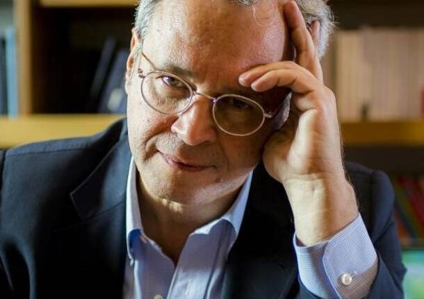 Fagnano Olona - Enrico Mentana invitado a “La Valle di Ezechiele” para hablar sobre prisión, justicia y seguridad - - Varese News