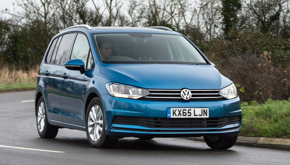 Volkswagen Touran, addio dopo 23 anni alla storica monovolume: produzione terminata