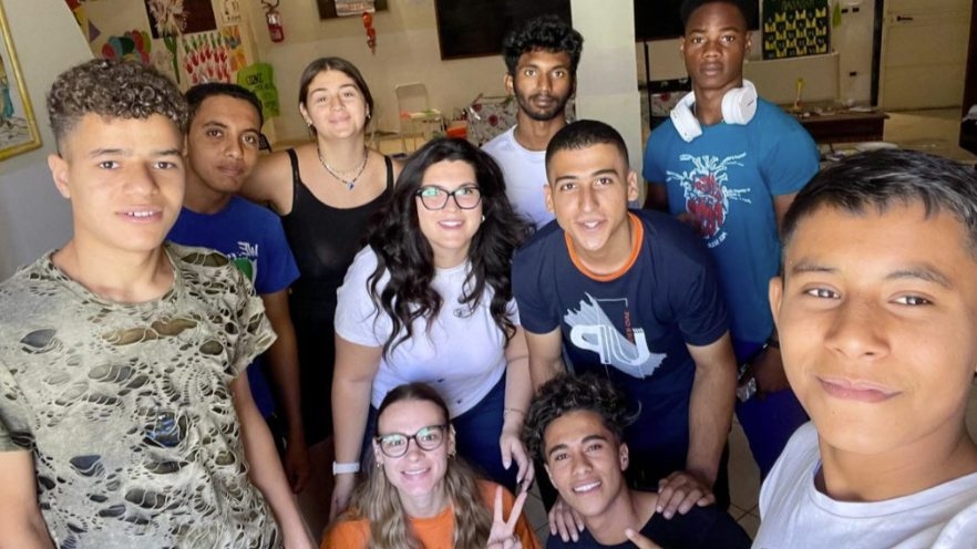 Yabancı Çocuklar: Fon Kesintileri: Hükümet ve Muhalefetin Ortaklığı