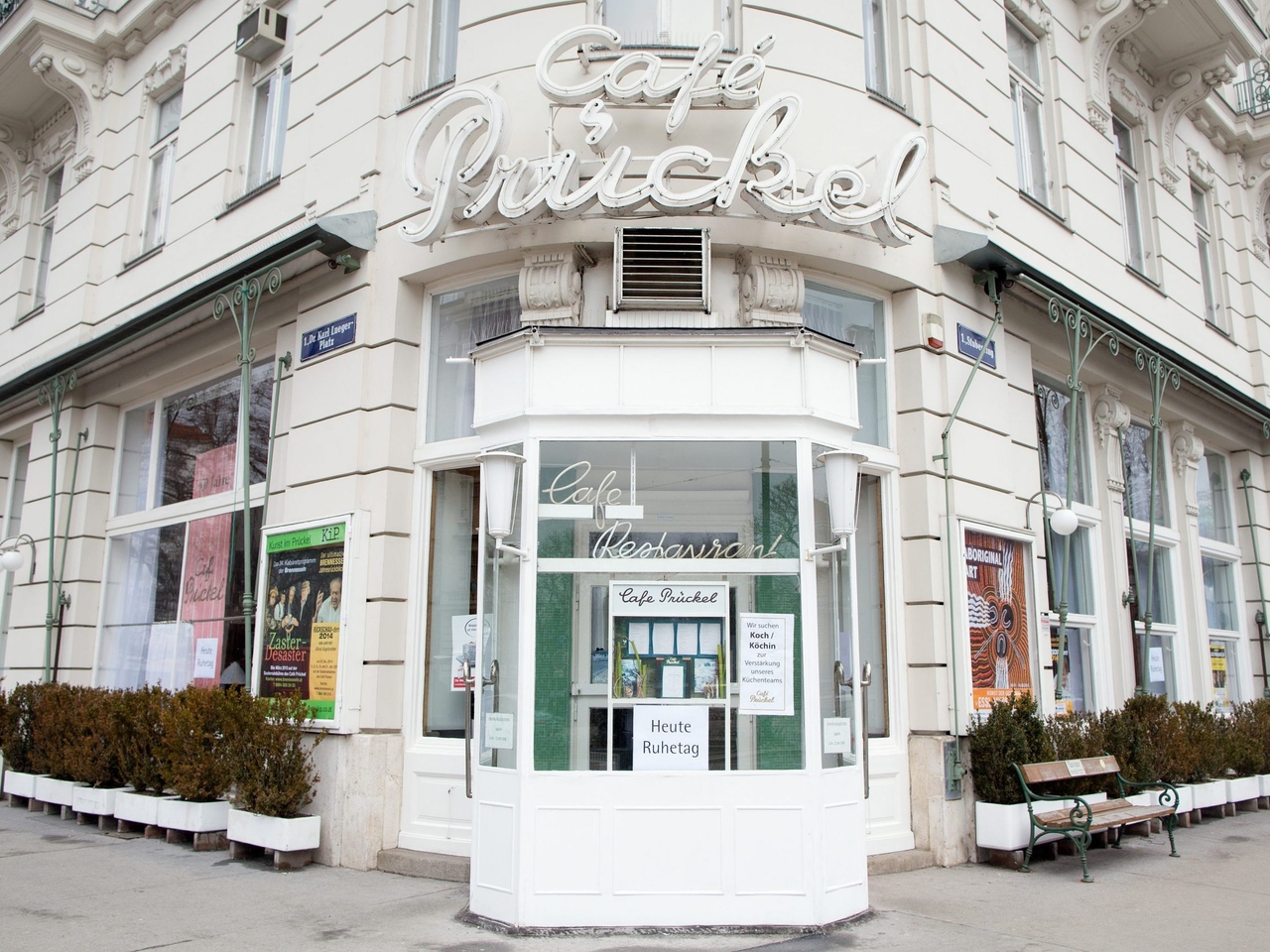 Uitbater van het Basement Theater in het Weense Café Prückel vertrekt