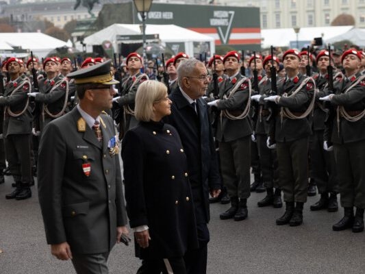 Treinamento voluntário de um ano com o exército antes de começar