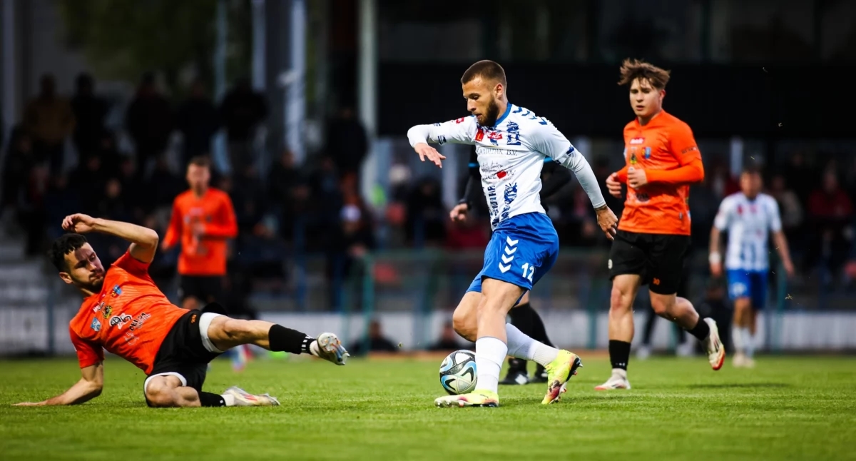 Only one point. KS Wiązownica and Pogoń-Sokół Lubaczów still seriously threatened