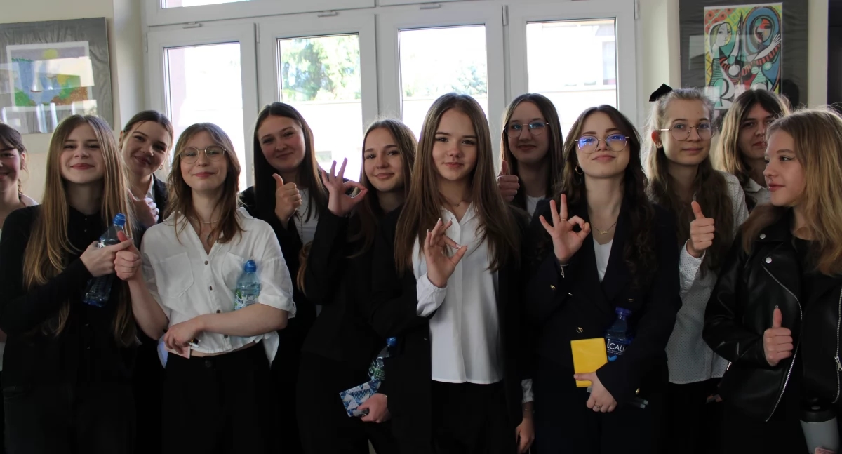 Los estudiantes de octavo grado de Przemyśl se enfrentan a su primer examen importante [GALERÍA]