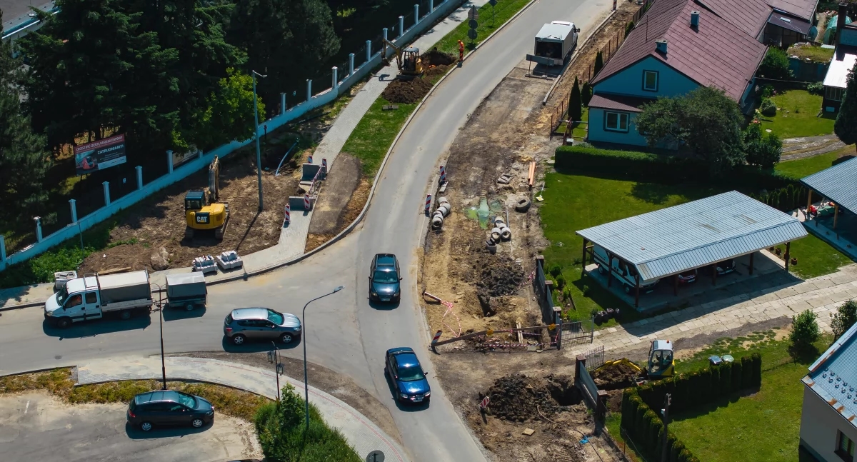 Summer roadworks are in full swing. Drivers should expect delays.