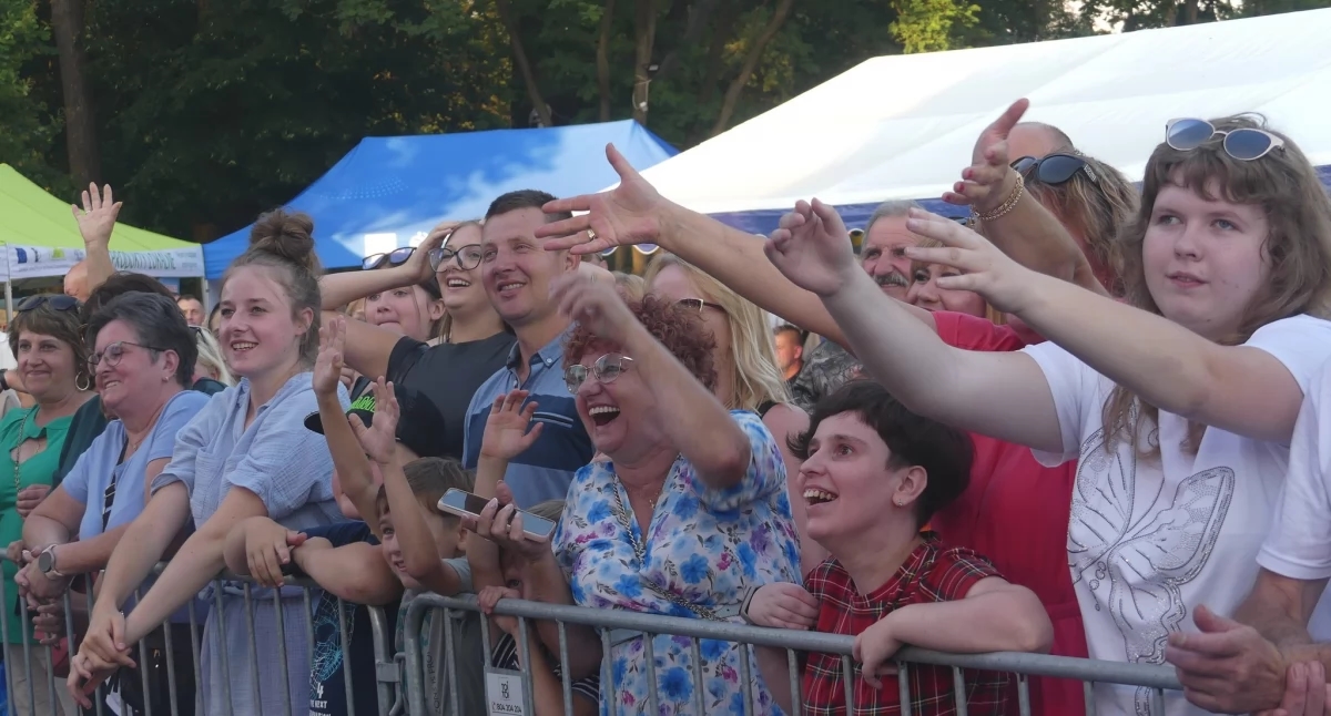 Folklore, zelfgemaakt eten en veel plezier [FOTO'S]
