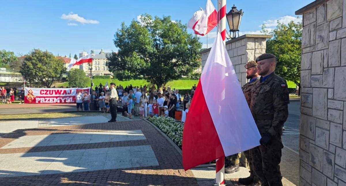Sirenes soam no 81º aniversário da Revolta de Varsóvia [VÍDEO]